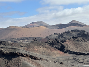 Vulkanisch geprägte Landschaft auf Lanzarote
