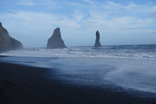 Am Strand von Reynisfjara bei Vik