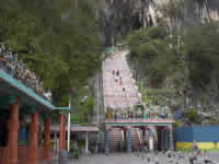 Der Eingang zu den Batu Caves bei Kuala Lumpur